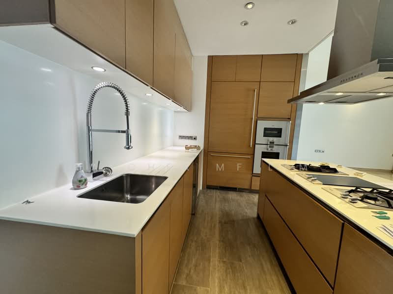 Goodwood Residence, 261 Bukit Timah Road, 3 Bedrooms, 1,970 sqft, Condominium For Sale, by Raycher MF Lim, 500189965 - Kitchen - PropertyGuru.com.sg