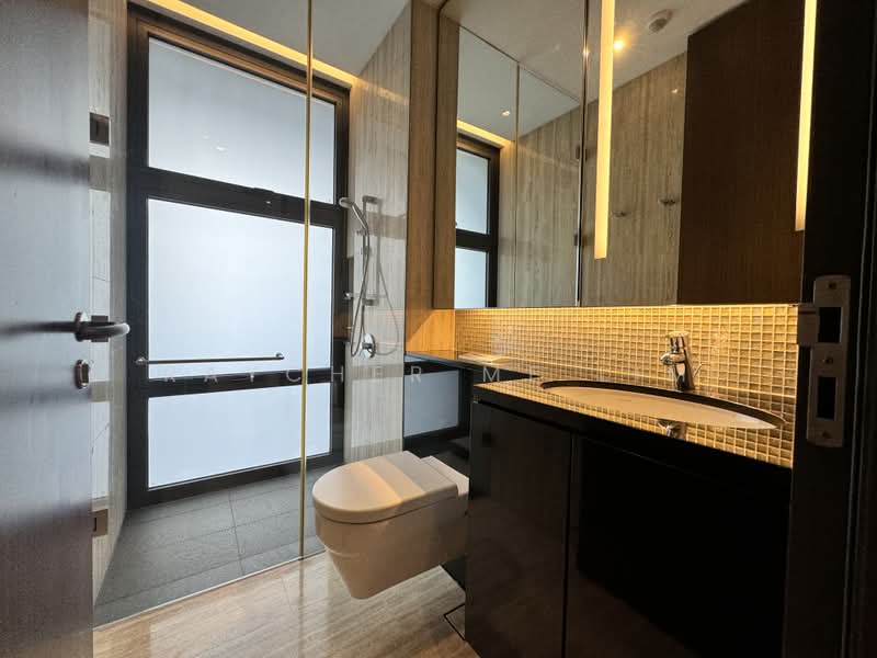 Goodwood Residence, 261 Bukit Timah Road, 3 Bedrooms, 1,970 sqft, Condominium For Sale, by Raycher MF Lim, 500189965 - Bathroom - PropertyGuru.com.sg
