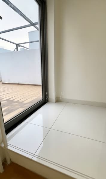 Ness, 38 Lorong 32 Geylang, 2 Bedrooms, 926 sqft, Condominium For Rent, by Jenn Denz Law, 500189977 - Balcony - PropertyGuru.com.sg
