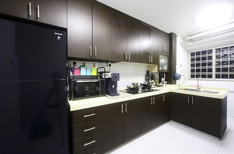 348 Bukit Batok Street 34, 348 Bukit Batok Street 34, 2 Bedrooms, 904 sqft, HDB Flat For Sale, by Bernice Oh, 500189984 - PropertyGuru.com.sg