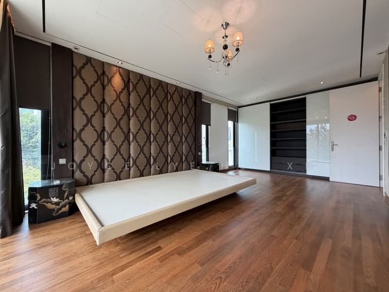 Novena District 11 Detached In Good Class Bungalow Areas, Bukit Tunggal Road, 10+ Bedrooms, 15,000 sqft, Detached House For Sale, by Joyce Lye Hui Xin, 500189985 - Bedroom - PropertyGuru.com.sg