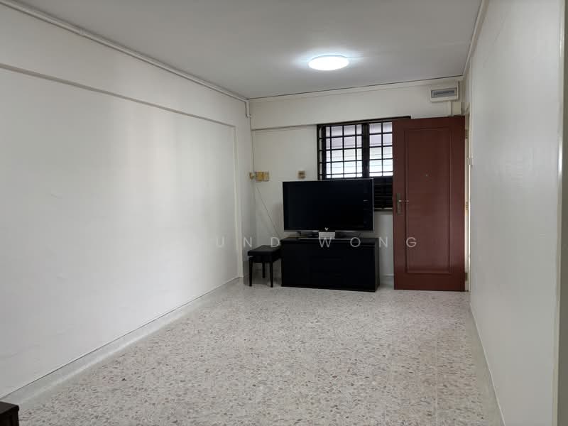 244 Hougang Street 22, 244 Hougang Street 22, 2 Bedrooms, 721 sqft, HDB Flat For Sale, by Edmund Wong, 500189989 - Living Hall - PropertyGuru.com.sg