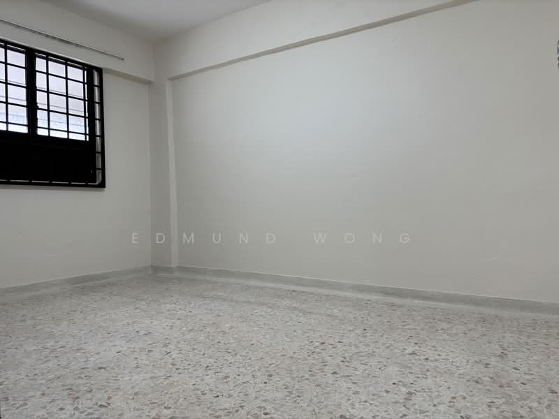 244 Hougang Street 22, 244 Hougang Street 22, 2 Bedrooms, 721 sqft, HDB Flat For Sale, by Edmund Wong, 500189989 - Common Room - PropertyGuru.com.sg
