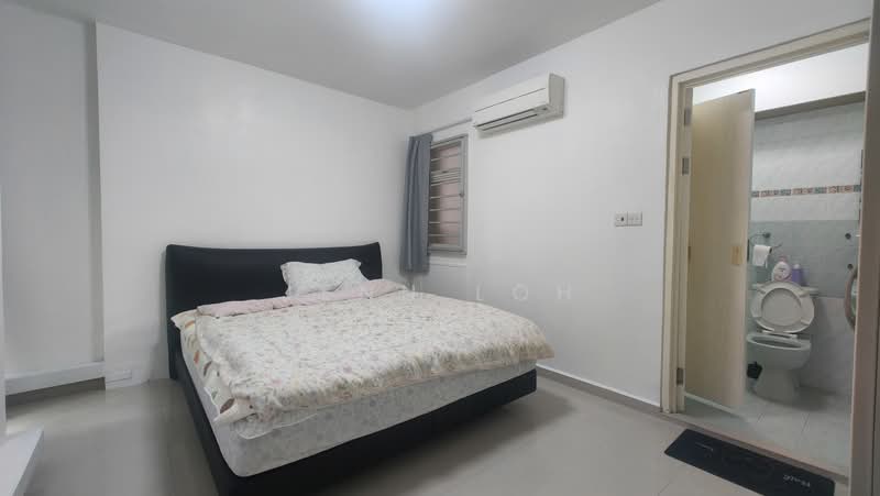 384 Bukit Batok West Avenue 5, 384 Bukit Batok West Avenue 5, 3 Bedrooms, 969 sqft, HDB Flat For Rent, by Jenn Loh, 500189990 - Bedroom - PropertyGuru.com.sg