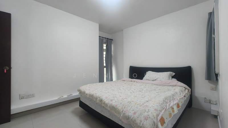 384 Bukit Batok West Avenue 5, 384 Bukit Batok West Avenue 5, 3 Bedrooms, 969 sqft, HDB Flat For Rent, by Jenn Loh, 500189990 - Bedroom - PropertyGuru.com.sg