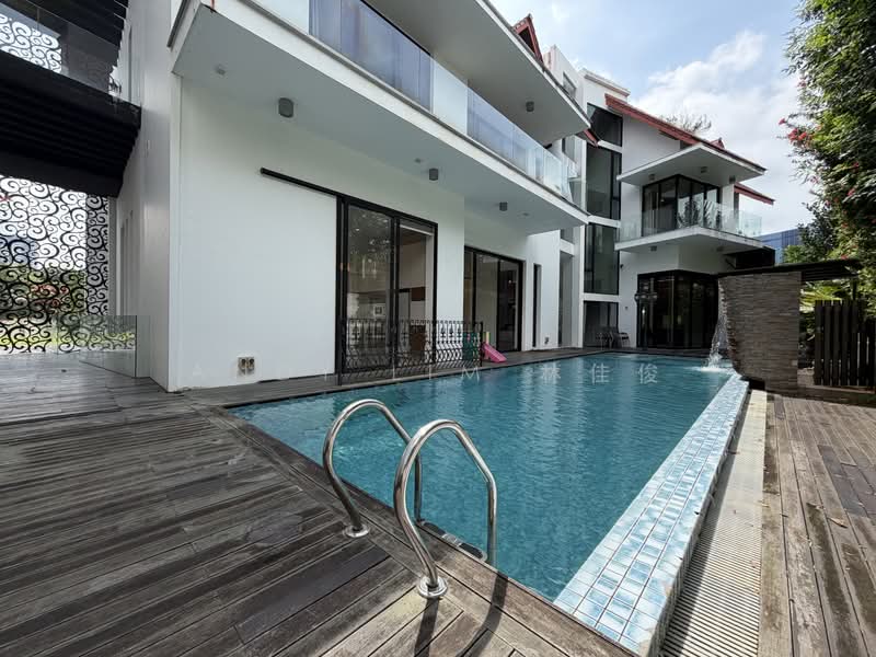 District 11 Value Buy Novena Detached in Good Class Bungalow Areas, Bukit Tunggal Road, 10+ Bedrooms, 15,000 sqft, Detached House For Sale, by Andy Lim 林佳俊, 500189991 - Exterior - PropertyGuru.com.sg
