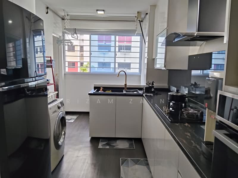 276 Yishun Street 22, 276 Yishun Street 22, 3 Bedrooms, 904 sqft, HDB Flat For Sale, by Rizam Zain, 500189992 - Kitchen - PropertyGuru.com.sg