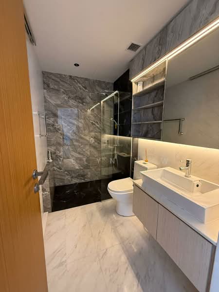 Vista Residences, 26 Jalan Datoh, 1 Bedroom, 646 sqft, Condominium For Sale, by Evelyn Yew, 500190000 - Bathroom - PropertyGuru.com.sg