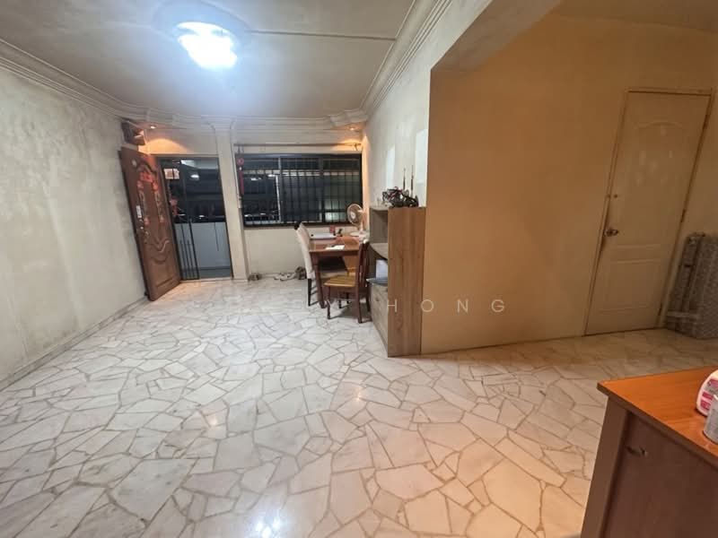 865 Jurong West Street 81, 865 Jurong West Street 81, 3 Bedrooms, 1,130 sqft, HDB Flat For Sale, by Sandy Hong, 500190014 - Living Room - PropertyGuru.com.sg
