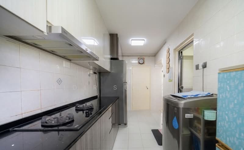 319A Anchorvale Drive, 319A Anchorvale Drive, 3 Bedrooms, 968 sqft, HDB Flat For Sale, by Hidir Sunario, 500190015 - Kitchen - PropertyGuru.com.sg