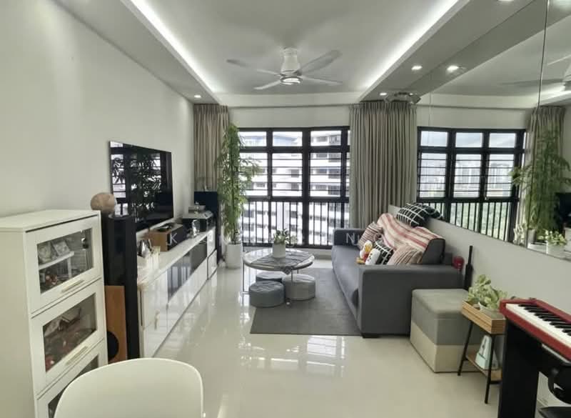 27B Jalan Membina, 27B Jalan Membina, 3 Bedrooms, 968 sqft, HDB Flat For Sale, by Ken Leong, 500190048 - Living Room - PropertyGuru.com.sg