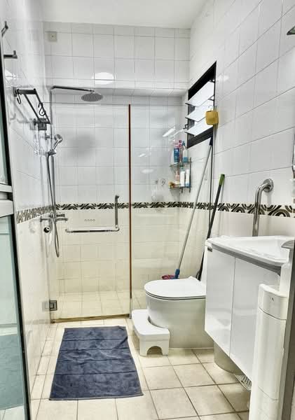 27B Jalan Membina, 27B Jalan Membina, 3 Bedrooms, 968 sqft, HDB Flat For Sale, by Ken Leong, 500190048 - Bathroom - PropertyGuru.com.sg