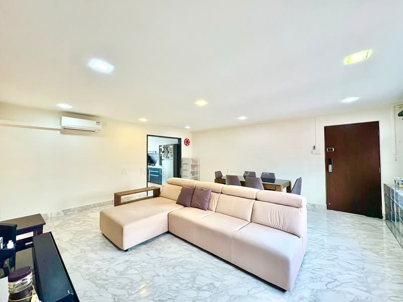 613 Elias Road, 613 Elias Road, 4 Bedrooms, 1,388 sqft, HDB Flat For Sale, by Angie Lua, 500190051 - Living Room - PropertyGuru.com.sg