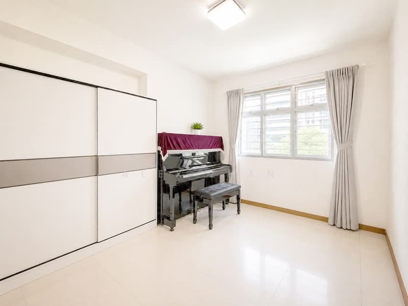 115A Canberra Walk, 115A Canberra Walk, 3 Bedrooms, 1,001 sqft, HDB Flat For Sale, by Alex Zhan, 500190053 - Bedroom - PropertyGuru.com.sg