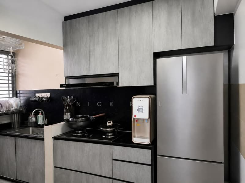 682A Edgedale Plains, 682A Edgedale Plains, 3 Bedrooms, 732 sqft, HDB Flat For Sale, by Nick R. L, 500190056 - Kitchen - PropertyGuru.com.sg