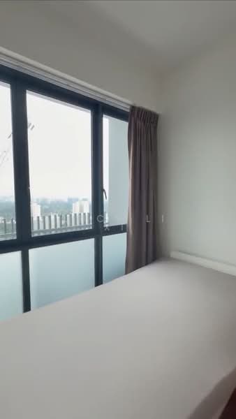 J Gateway, 2 Gateway Drive, Room Rental, 150 sqft, Condominium For Rent, by Lucy Li Xi, 500190071 - Bedroom - PropertyGuru.com.sg