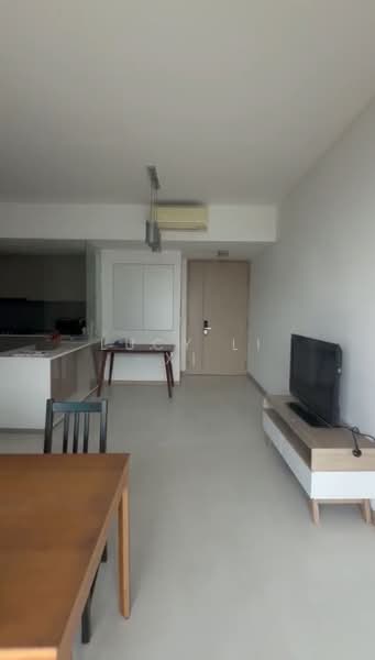 J Gateway, 2 Gateway Drive, Room Rental, 150 sqft, Condominium For Rent, by Lucy Li Xi, 500190071 - Living Room - PropertyGuru.com.sg
