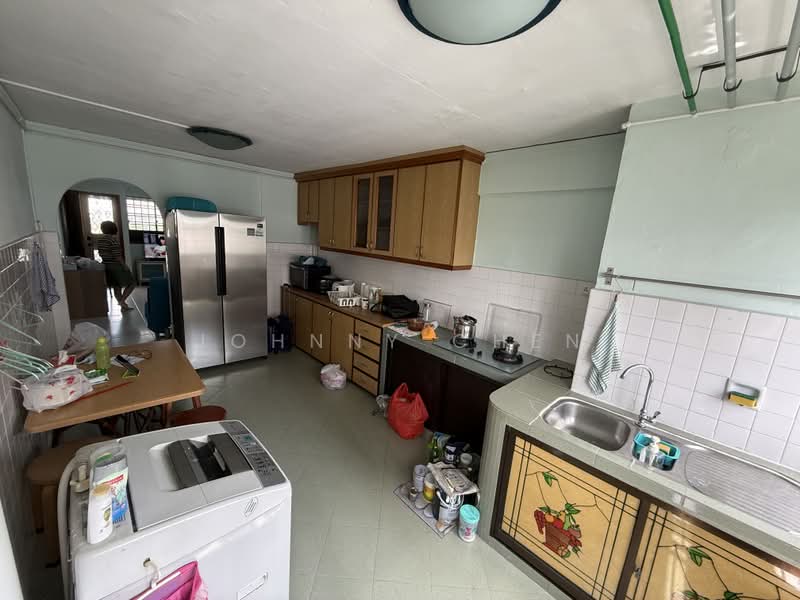 426 Clementi Avenue 3, 426 Clementi Avenue 3, 2 Bedrooms, 721 sqft, HDB Flat For Rent, by Johnny Chen, 500190083 - Kitchen - PropertyGuru.com.sg