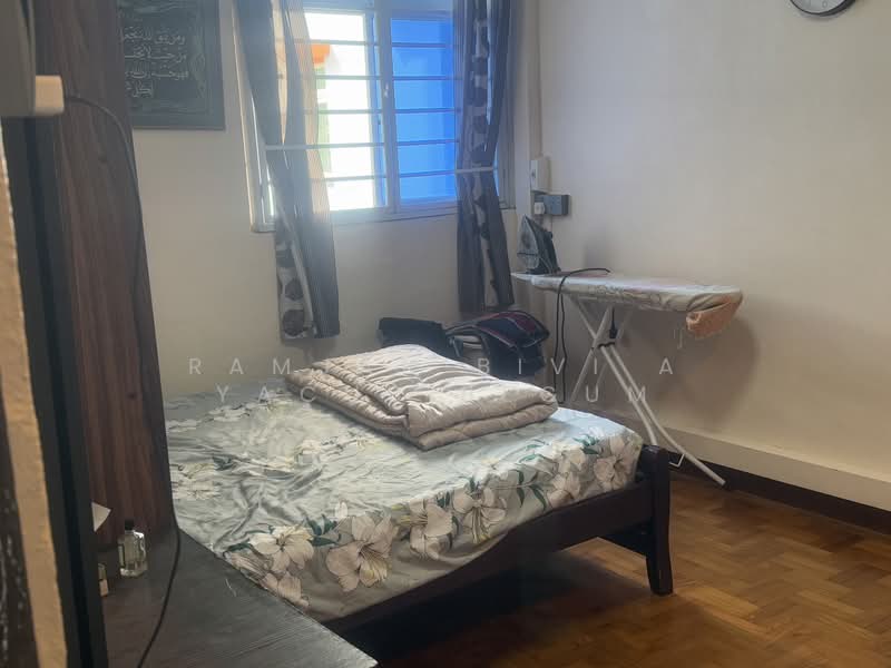 321 Hougang Avenue 5, 321 Hougang Avenue 5, 2 Bedrooms, 670 sqft, HDB Flat For Rent, by Ramjan Bivi A Yacub Begum, 500190086 - Bedroom - PropertyGuru.com.sg