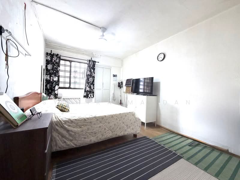 331 Bukit Batok Street 33, 331 Bukit Batok Street 33, 3 Bedrooms, 904 sqft, HDB Flat For Sale, by Syahira Mardan, 500190088 - Bedroom - PropertyGuru.com.sg