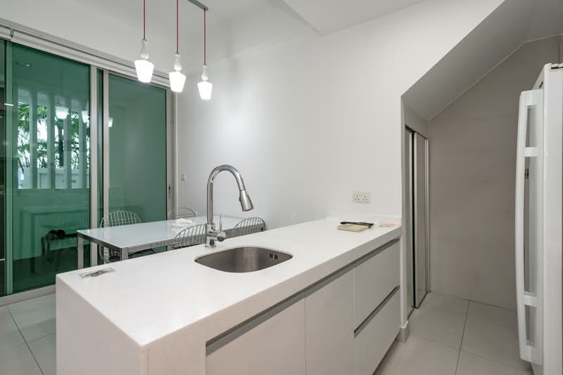 The Rochester Residences, 33 Rochester Drive, 1 Bedroom, 840 sqft, Apartment For Rent, by Ivy Yeo, 500190104 - Kitchen - PropertyGuru.com.sg