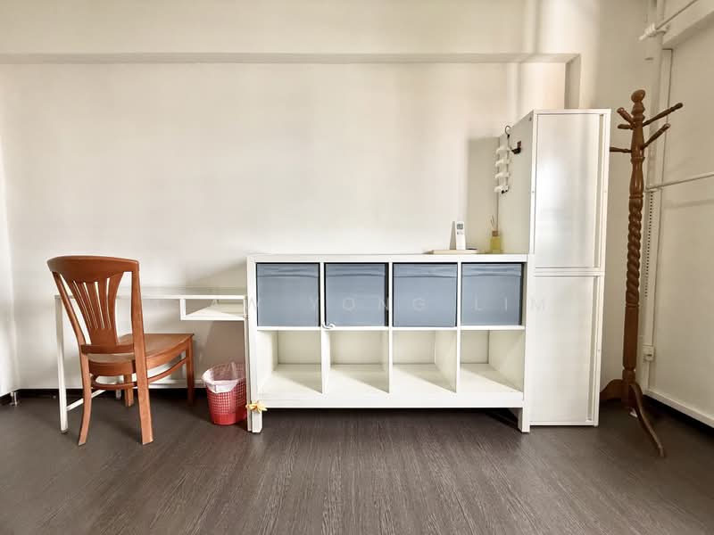 205 Serangoon Central, 205 Serangoon Central, Room Rental, 100 sqft, HDB Flat For Rent, by Miaw Yong Lim, 500190111 - Study - PropertyGuru.com.sg