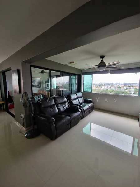 161 Bishan Street 13, 161 Bishan Street 13, 4 Bedrooms, 1,410 sqft, HDB Flat For Sale, by Hyqal Rayyan Boh, 500190112 - Living Room - PropertyGuru.com.sg