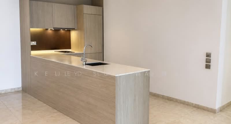 Unblocked view 3-Bedroom in the Heart of Bugis | Walk to MRT, , 3 Bedrooms, 1,722 sqft, Condominium For Sale, by Kelly Sutina Tan, 500190117 - Kitchen - PropertyGuru.com.sg