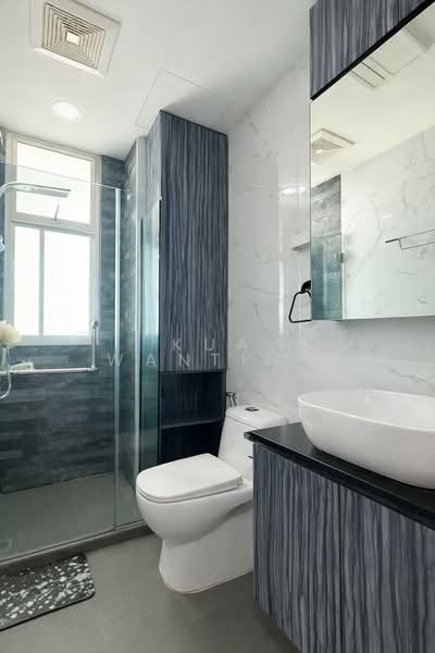 Casa Rosa, 35 Lorong Ong Lye, 3 Bedrooms, 1,184 sqft, Condominium For Rent, by Kua WanTing, 500190134 - Bathroom - PropertyGuru.com.sg
