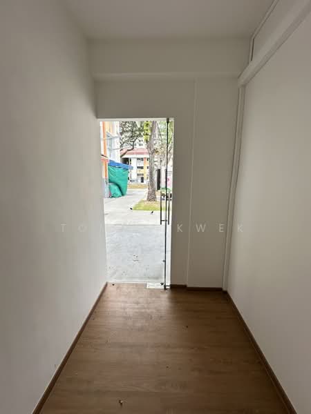 631 Bedok Reservoir, Bedok Reservoir Road Bedok North Road, 320 sqft, Shop / Shophouse For Rent, by Tommy Kwek, 500190141 - Entrance - CommercialGuru.com.sg