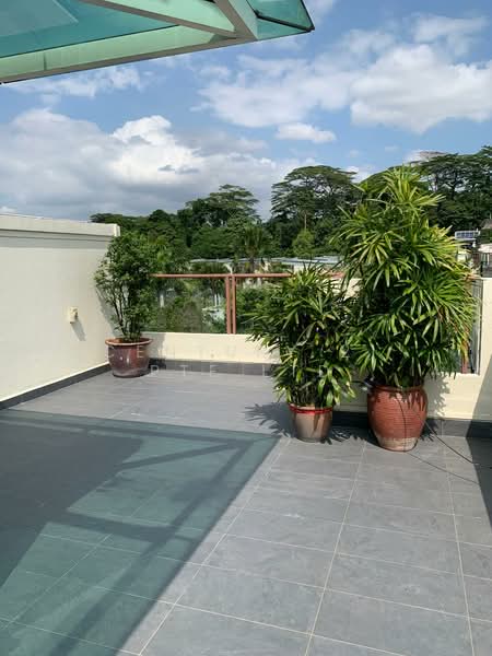 The Greenwood, 143 Greenwood Avenue, 5 Bedrooms, 3,800 sqft, Terraced House For Rent, by PATRICIA, 500190147 - Balcony - PropertyGuru.com.sg