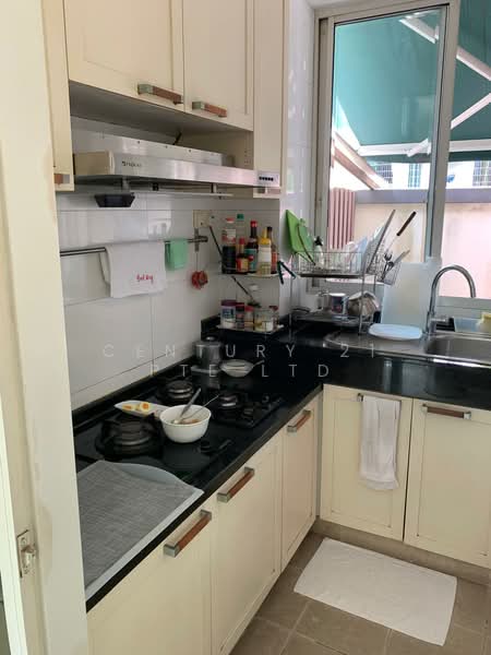 The Greenwood, 143 Greenwood Avenue, 5 Bedrooms, 3,800 sqft, Terraced House For Rent, by PATRICIA, 500190147 - Kitchen - PropertyGuru.com.sg