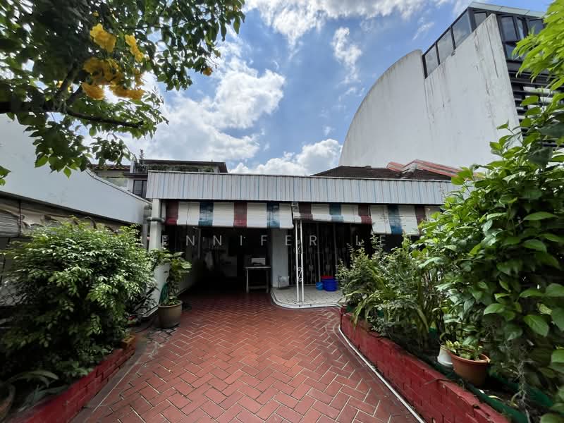 Serangoon Gardens Estate, , 3 Bedrooms, 1,200 sqft, Semi-Detached House For Sale, by Jennifer Lee, 500190150 - Exterior - PropertyGuru.com.sg