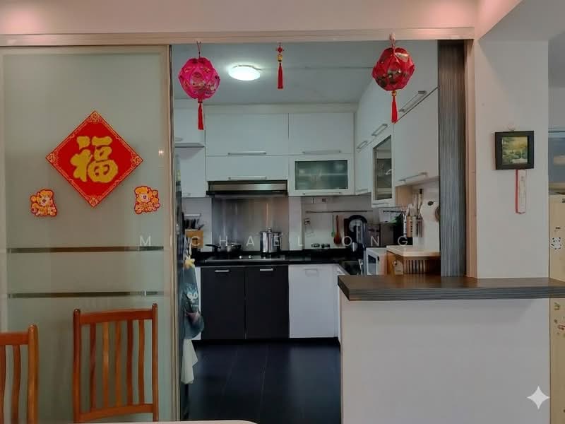 766 Choa Chu Kang North 5, 766 Choa Chu Kang North 5, 3 Bedrooms, 1,119 sqft, HDB Flat For Sale, by Michael Ong, 500190155 - Kitchen - PropertyGuru.com.sg