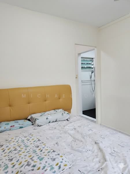 766 Choa Chu Kang North 5, 766 Choa Chu Kang North 5, 3 Bedrooms, 1,119 sqft, HDB Flat For Sale, by Michael Ong, 500190155 - Bedroom - PropertyGuru.com.sg