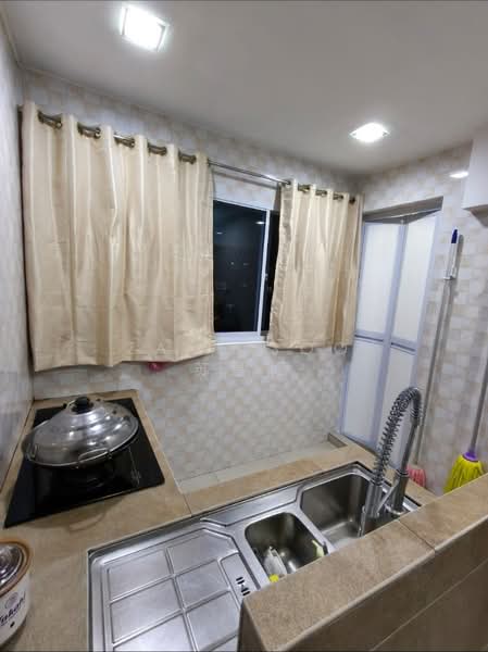 24 Marsiling Drive, 24 Marsiling Drive, 2 Bedrooms, 883 sqft, HDB Flat For Rent, by Zane Soo 苏昱能, 500190157 - Kitchen - PropertyGuru.com.sg