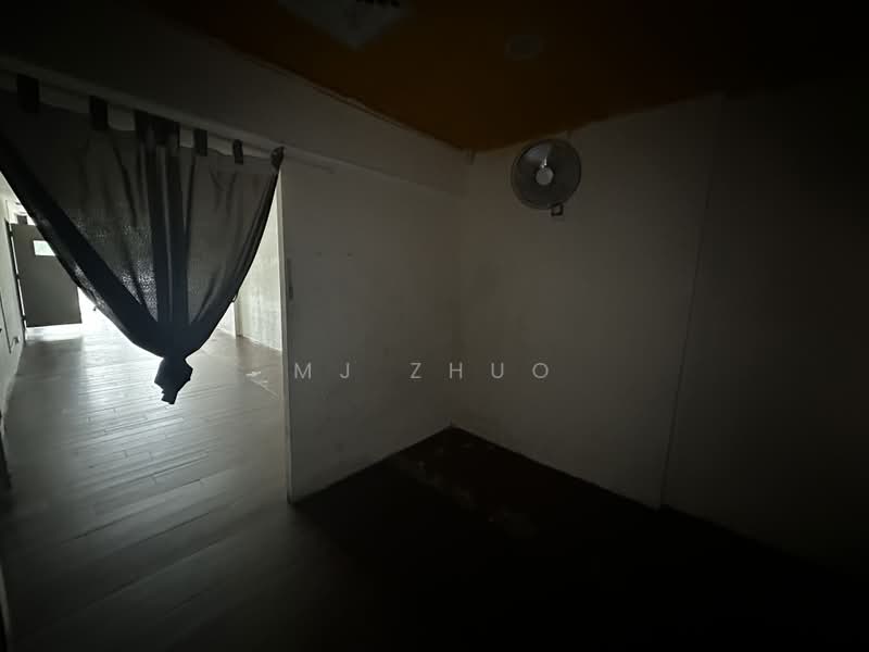 East Village, 430 Upper Changi Road, 969 sqft, Food & Beverage For Rent, by MJ Zhuo, 500190167 - Interior - CommercialGuru.com.sg