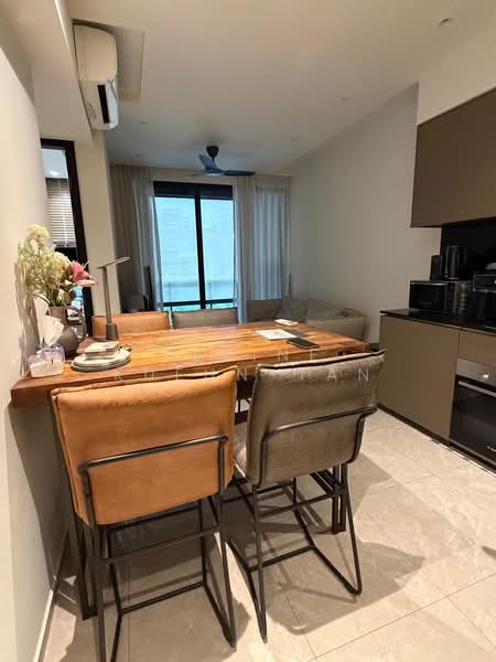 Park Colonial, 4 Woodleigh Lane, 2 Bedrooms, 678 sqft, Condominium For Rent, by Elaine Kuehn-Tan, 500190168 - Dining Room - PropertyGuru.com.sg