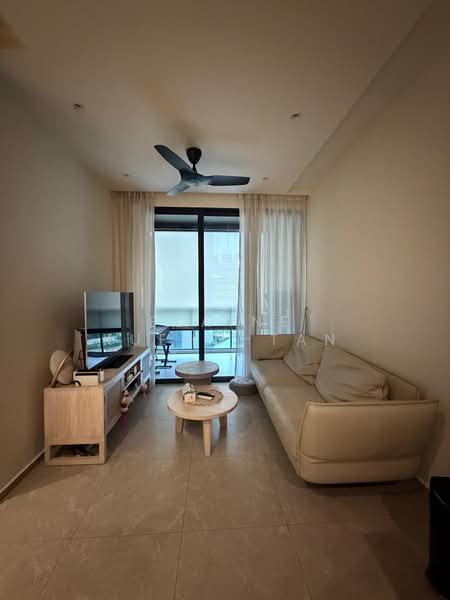 Park Colonial, 4 Woodleigh Lane, 2 Bedrooms, 678 sqft, Condominium For Rent, by Elaine Kuehn-Tan, 500190168 - Living Room - PropertyGuru.com.sg