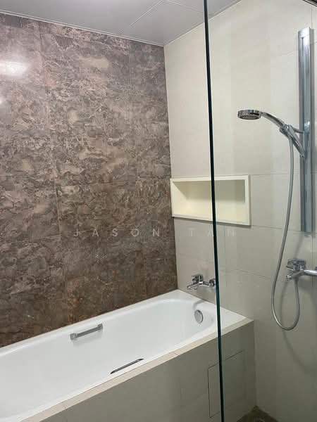 City Square Residences, 6 Kitchener Link, 3 Bedrooms, 1,206 sqft, Condominium For Rent, by Jason Tan, 500190182 - Bathroom - PropertyGuru.com.sg