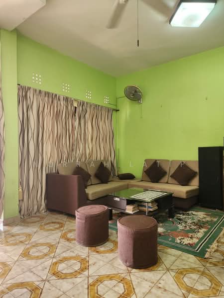 Opera Estate, Tosca Terrace, 4 Bedrooms, 20 sqft, Terraced House For Sale, by norrah latip, 500190185 - Living Room - PropertyGuru.com.sg