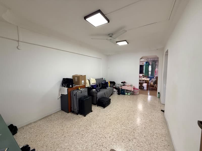 115 Hougang Avenue 1, 115 Hougang Avenue 1, 2 Bedrooms, 721 sqft, HDB Flat For Rent, by Elaine Kuehn-Tan, 500190194 - Living Room - PropertyGuru.com.sg