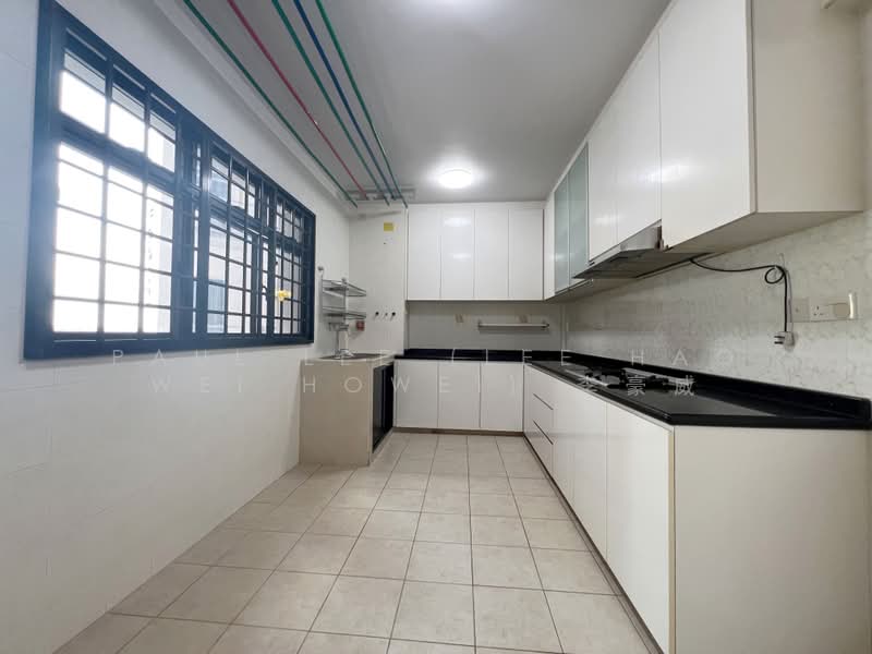 185 Bedok North Road, 185 Bedok North Road, 3 Bedrooms, 990 sqft, HDB Flat For Sale, by Paul Lee (Lee Hao Wei Howei) 李豪威, 500190195 - Kitchen - PropertyGuru.com.sg