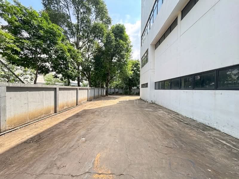 Cheap | Tuas | Bal 33yrs | Dormitory Zone | 7m Ceiling, Tuas, 39,999 sqft, Factory / Workshop (B2) For Sale, by Alex Chan, 500190206 - Exterior - CommercialGuru.com.sg