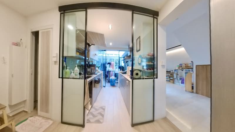 539 Hougang Street 52, 539 Hougang Street 52, 4 Bedrooms, 1,668 sqft, HDB Flat For Rent, by Janice Tham, 500190211 - Kitchen - PropertyGuru.com.sg