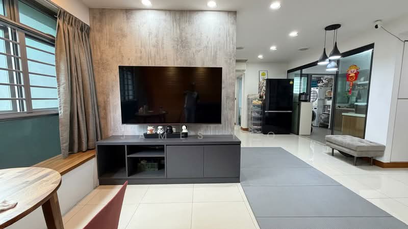 316A Punggol Way, 316A Punggol Way, 3 Bedrooms, 1,001 sqft, HDB Flat For Sale, by James Yeo, 500190230 - Living Room - PropertyGuru.com.sg