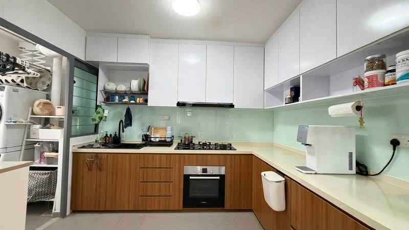 316A Punggol Way, 316A Punggol Way, 3 Bedrooms, 1,001 sqft, HDB Flat For Sale, by James Yeo, 500190230 - Kitchen - PropertyGuru.com.sg