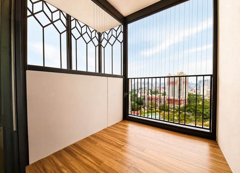 Gem Residences, , 2 Bedrooms, 678 sqft, Condominium For Sale, by Pius Yap Chih Hong 叶智弘, 500190232 - Balcony - PropertyGuru.com.sg