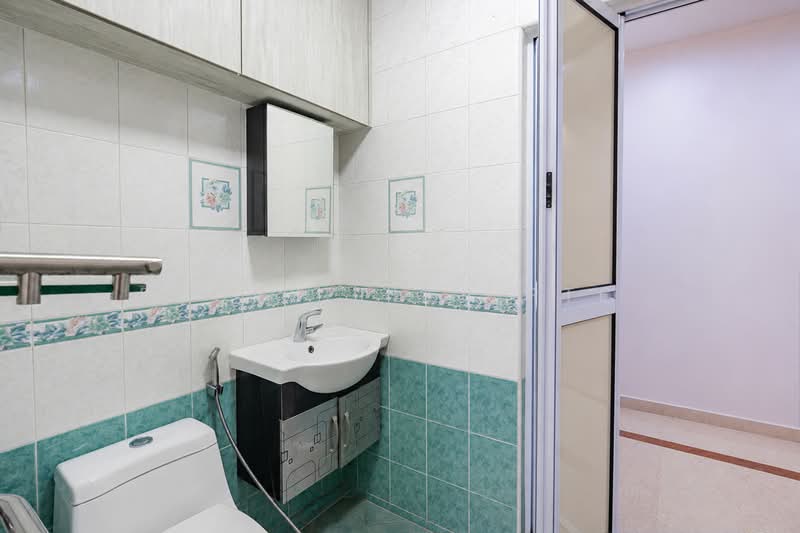 Nicon Gardens, 65K Choa Chu Kang Road, 4 Bedrooms, 2,013 sqft, Condominium For Sale, by KOH YONG JIAN, 500190237 - Bathroom - PropertyGuru.com.sg