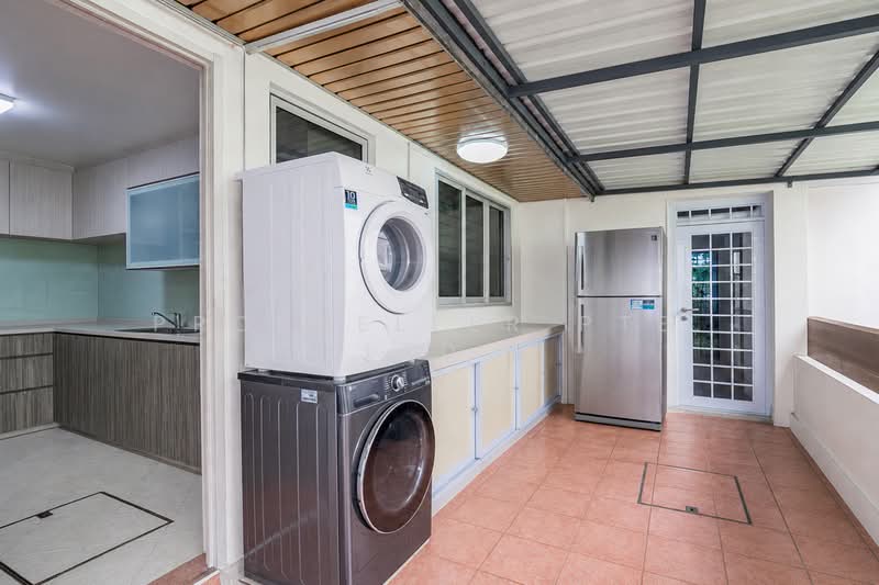 Nicon Gardens, 65K Choa Chu Kang Road, 4 Bedrooms, 2,013 sqft, Condominium For Sale, by KOH YONG JIAN, 500190237 - Kitchen - PropertyGuru.com.sg